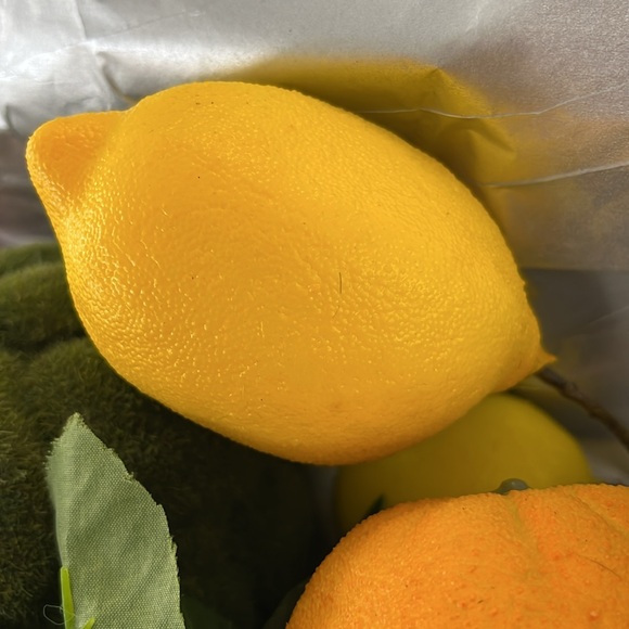 Cornucopia fruits - Picture 6 of 9